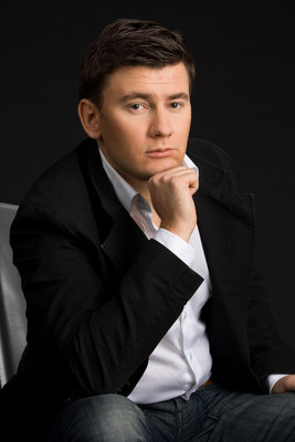 Дмитрий Глуховский